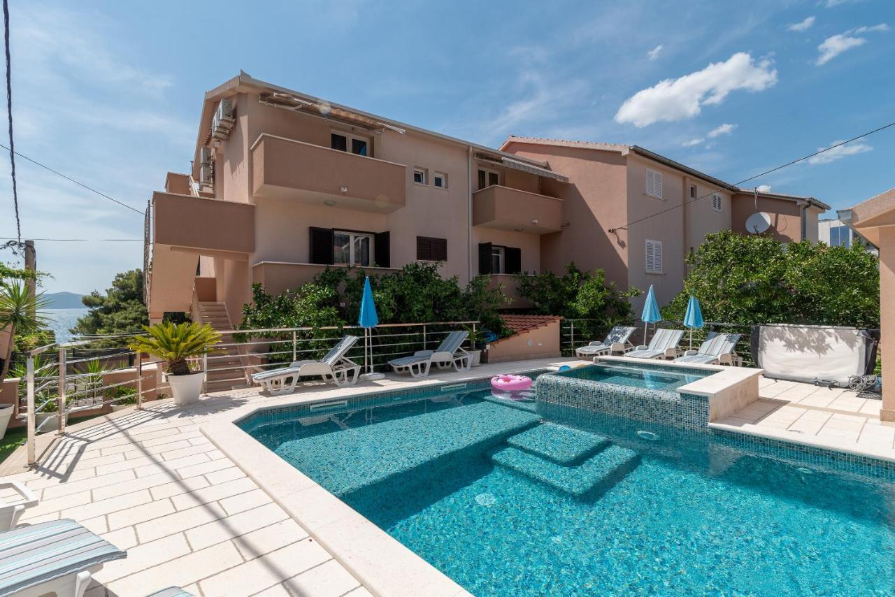 Apartments Villa Magdalena Trogir Buitenkant foto