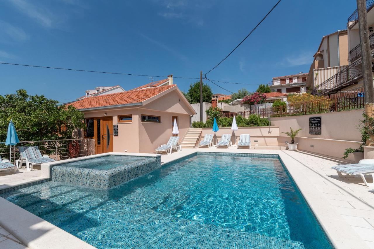 Apartments Villa Magdalena Trogir Buitenkant foto