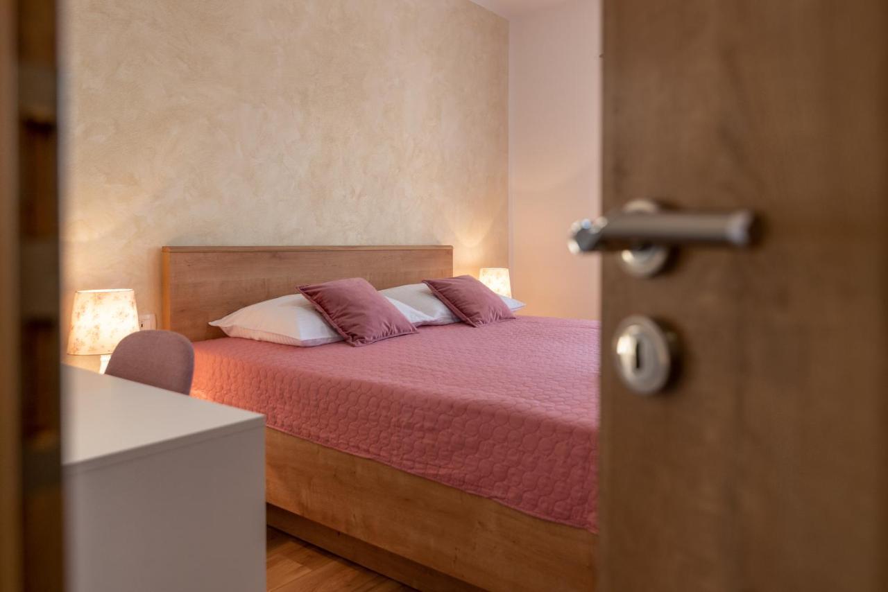 Apartments Villa Magdalena Trogir Buitenkant foto