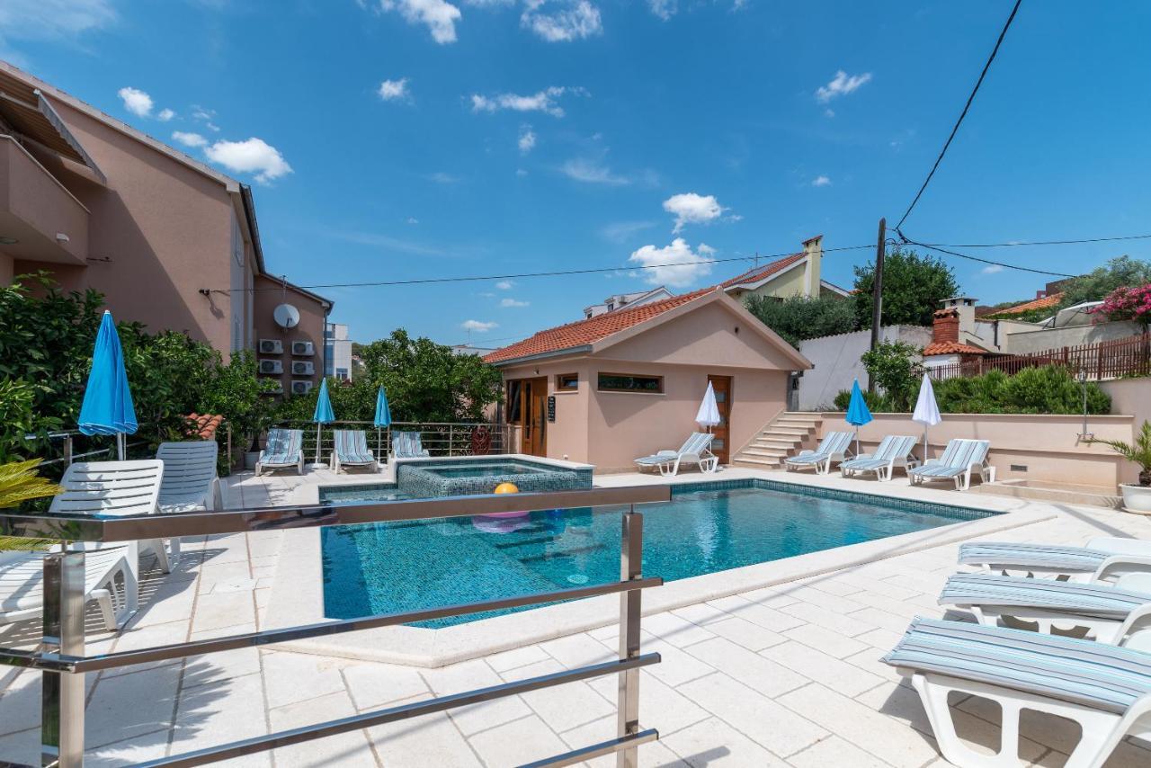 Apartments Villa Magdalena Trogir Buitenkant foto