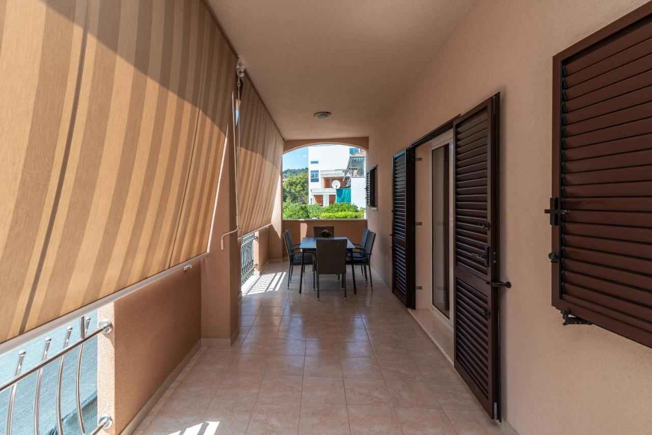Apartments Villa Magdalena Trogir Buitenkant foto