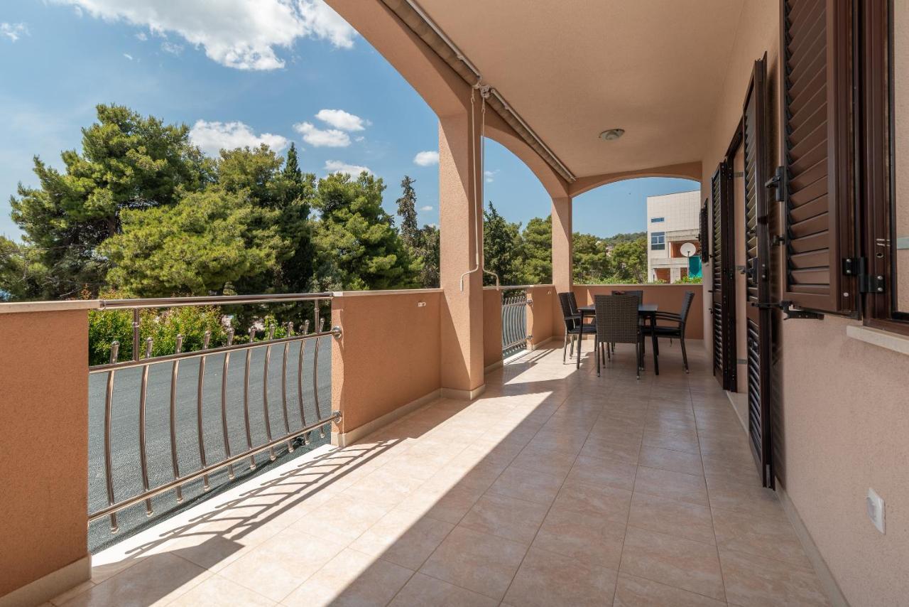 Apartments Villa Magdalena Trogir Buitenkant foto