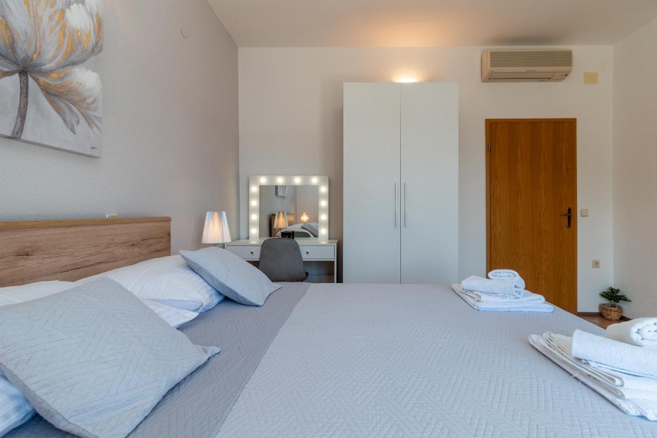 Apartments Villa Magdalena Trogir Buitenkant foto
