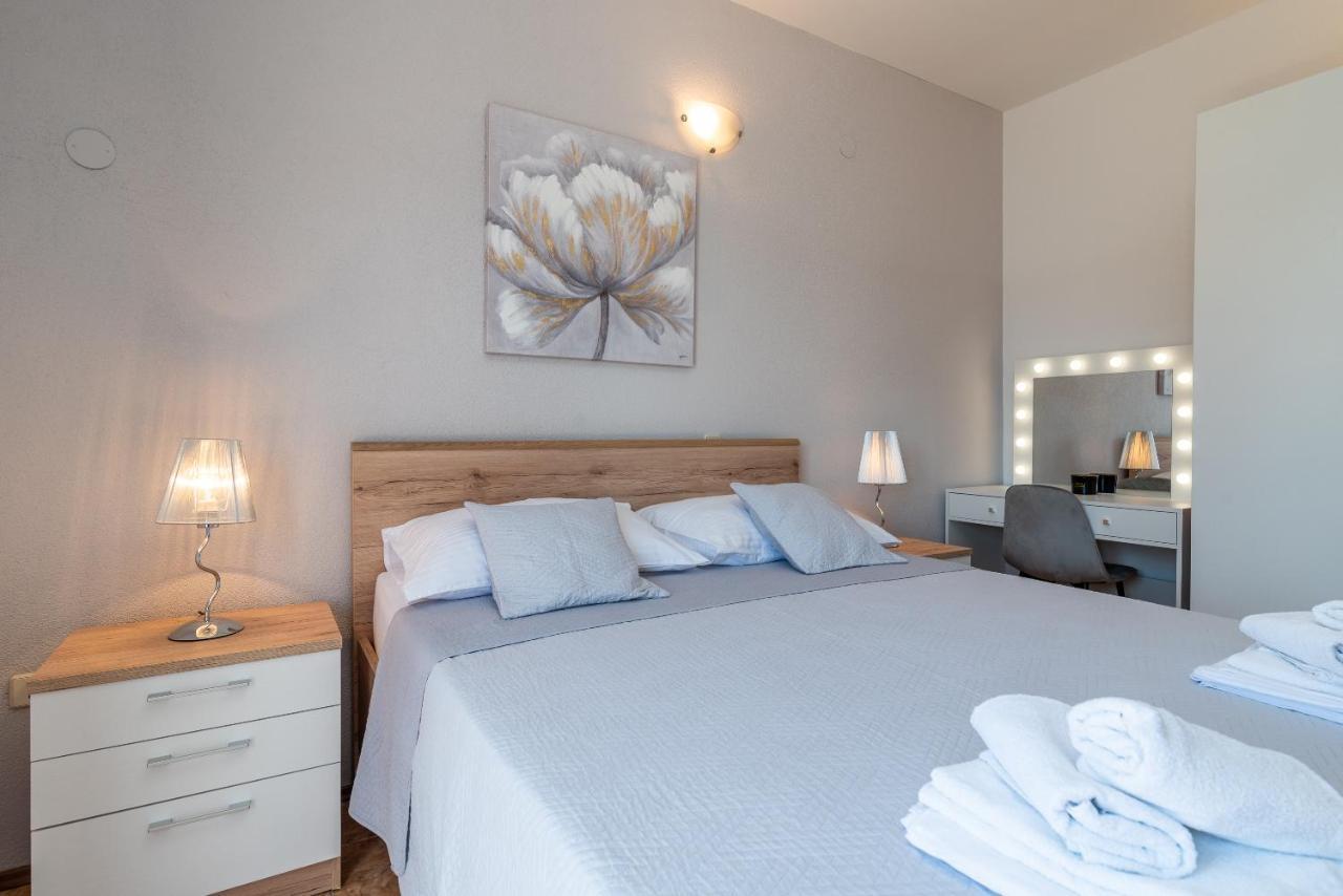 Apartments Villa Magdalena Trogir Buitenkant foto